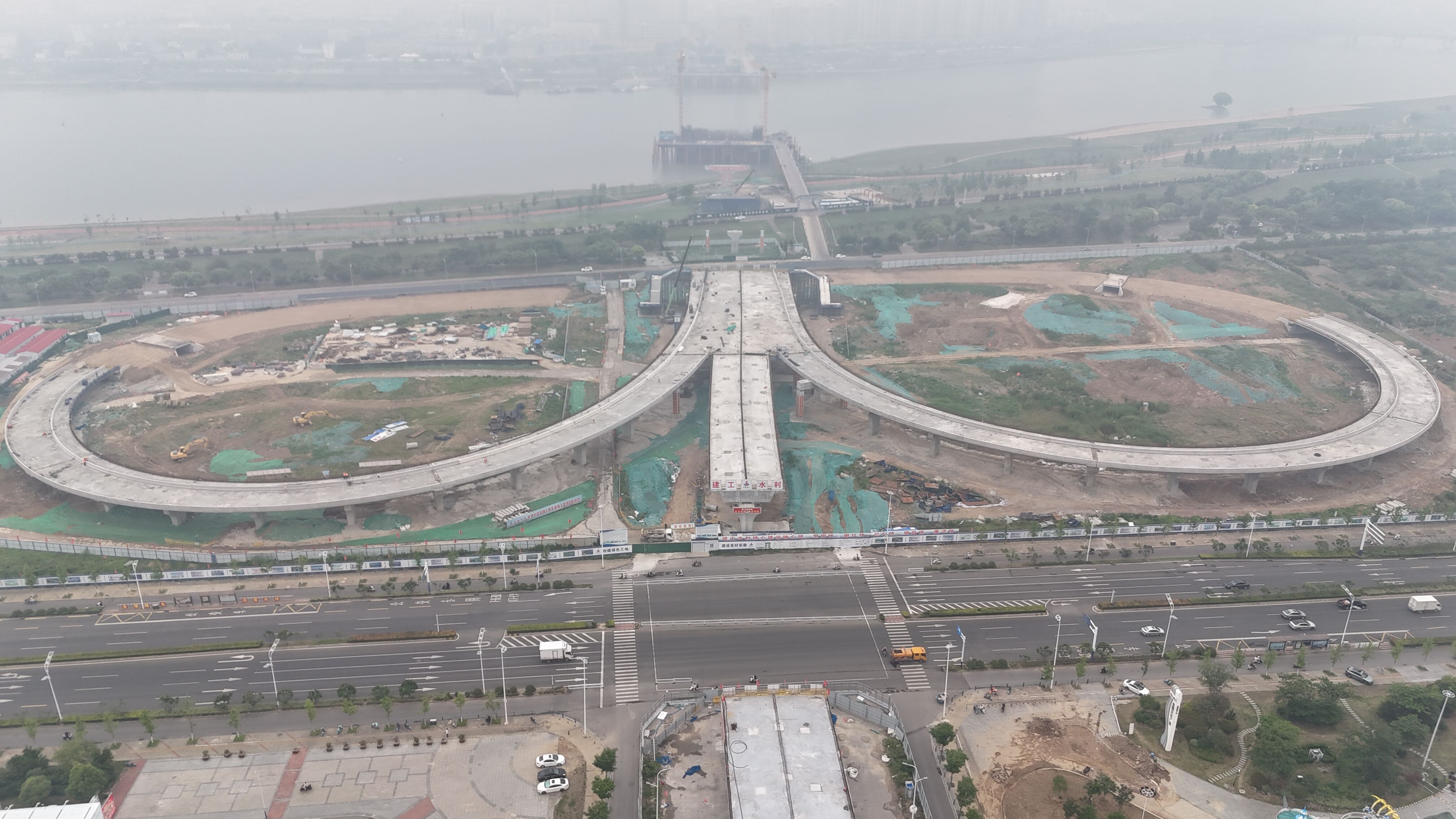 延安路大桥2.jpg
